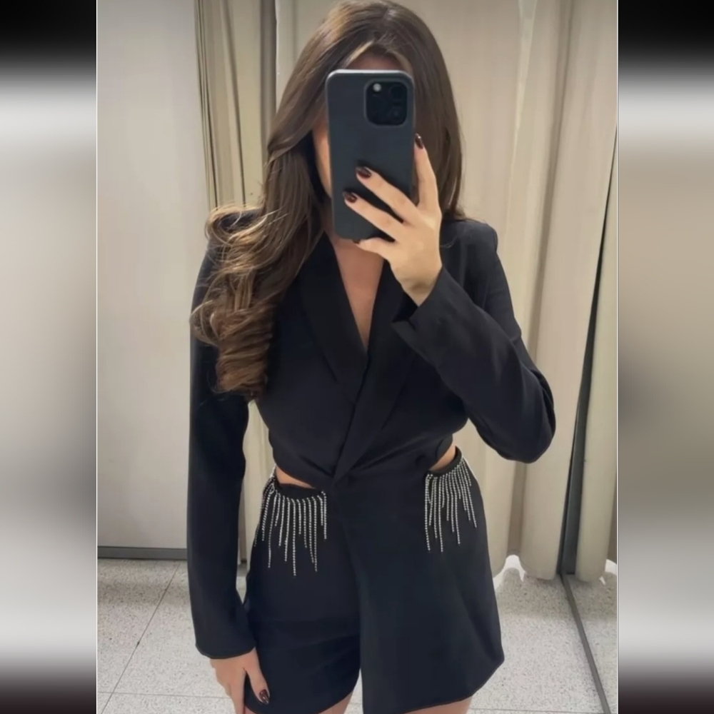 NWOT ZARA CUT OUT PLAYSUIT WITH RHINESTONES- SIZE MEDIUM - Picture 3 of 6